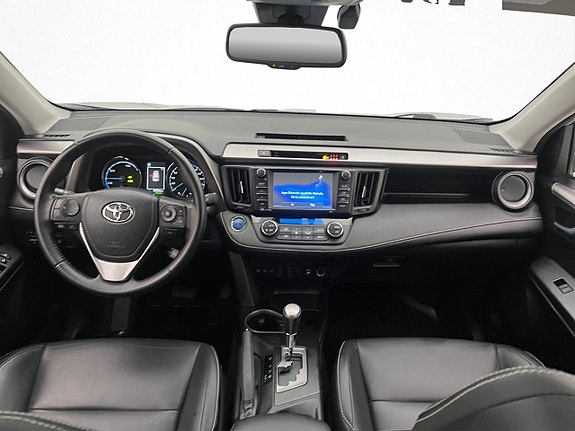 Toyota RAV4 13 of 30