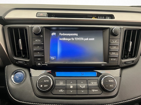 Toyota RAV4 23 of 30