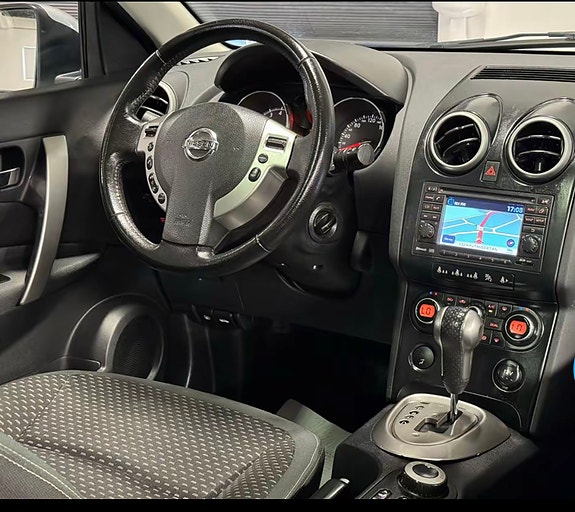 Nissan Qashqai+2 3 of 5