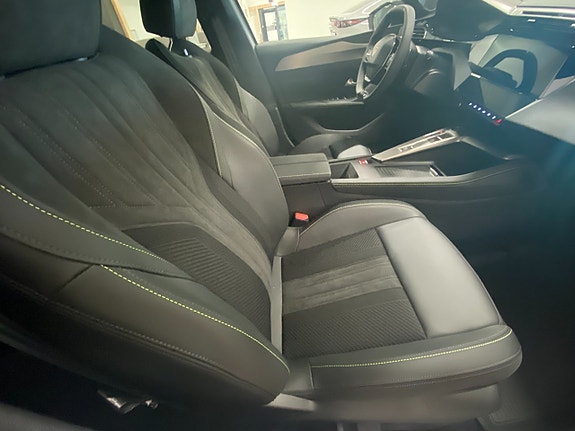 Peugeot 408 18 of 20