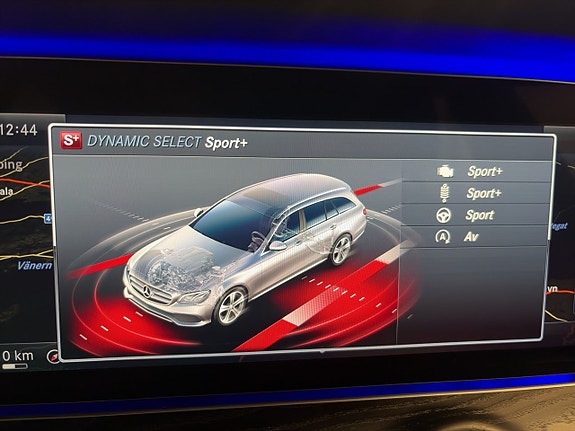 Mercedes-Benz E400 19 of 23
