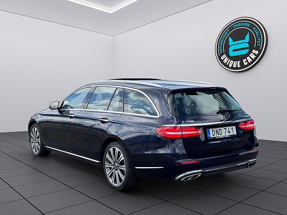 Mercedes-Benz E400 5 of 23