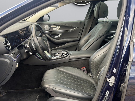 Mercedes-Benz E400 11 of 23