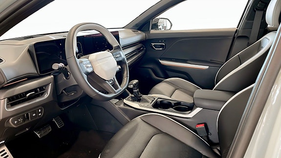 Kia K4 8 of 12