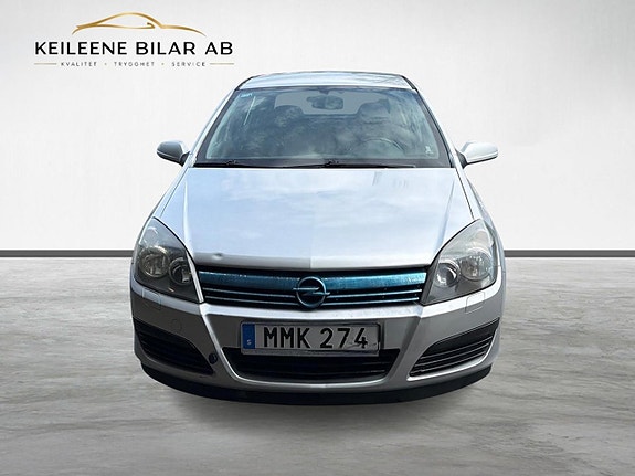 Opel Astra 3 of 21