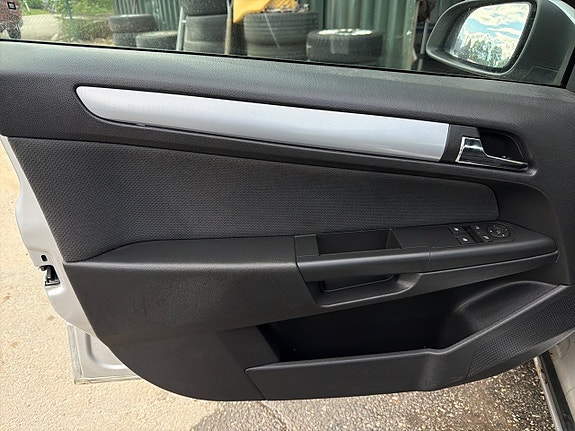 Opel Astra 22 of 22