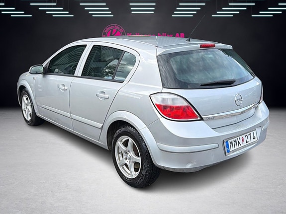 Opel Astra 15 of 22