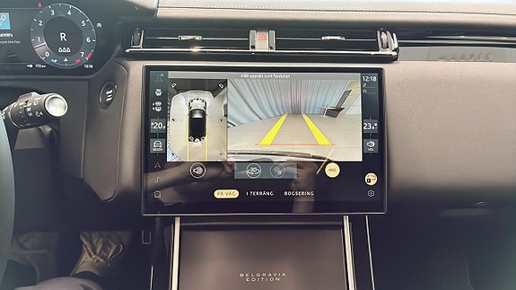 Land Rover Range Rover Velar 11 of 15