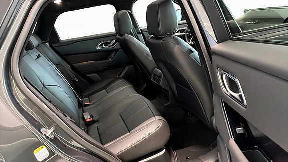 Land Rover Range Rover Velar 5 of 5