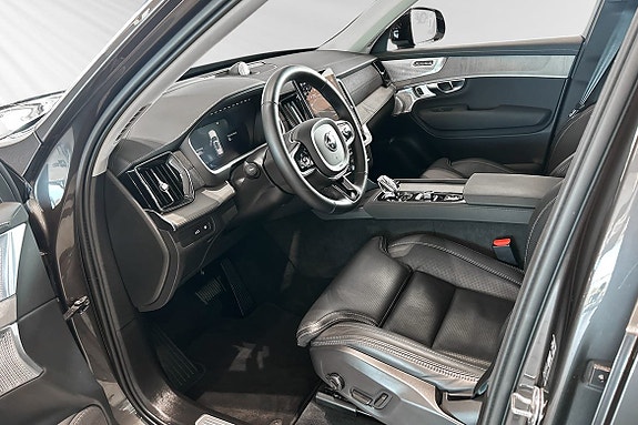 Volvo XC90 7 of 24