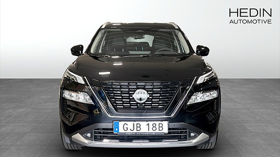 Nissan X-Trail 8 of 9