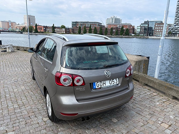 Volkswagen Golf-Serie 5 of 13