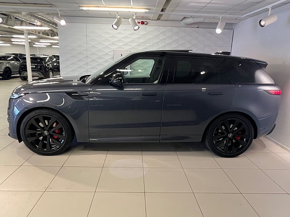 Land Rover Range Rover Sport 3 of 5