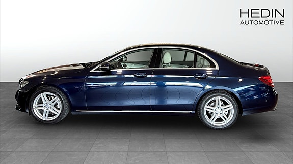 Mercedes-Benz E220 6 of 10