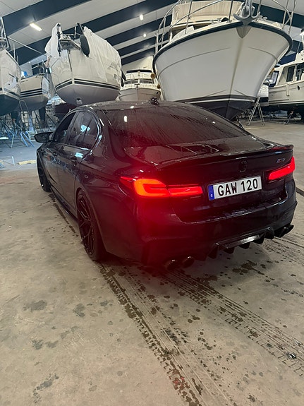 BMW M5 4 of 5