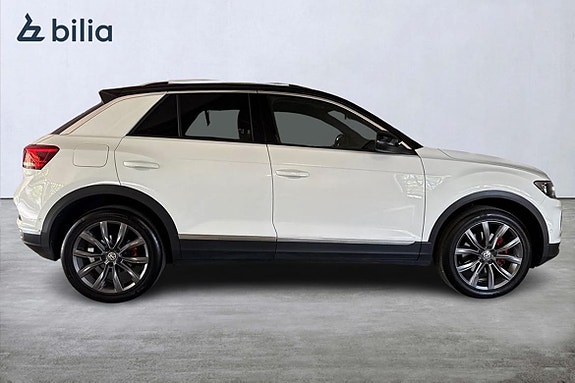 Volkswagen T-Roc 14 of 23