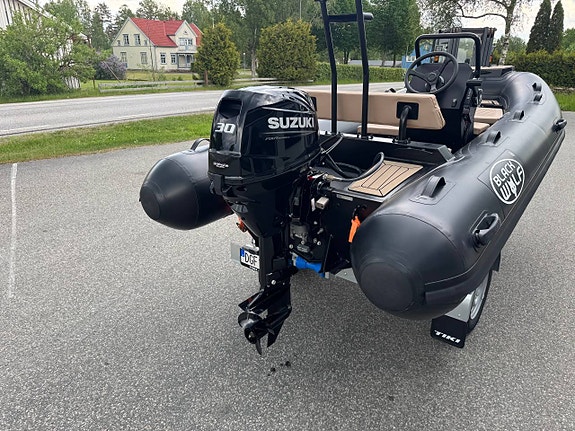 Black Wolf Rib DLX 390 HYPALON 3 of 10