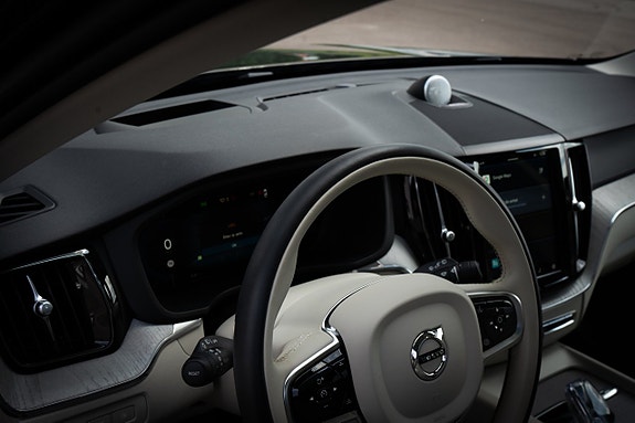 Volvo XC60 9 of 21