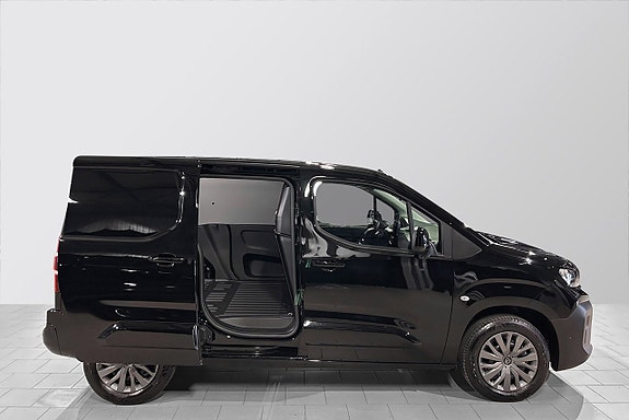 Peugeot Partner 3 of 5