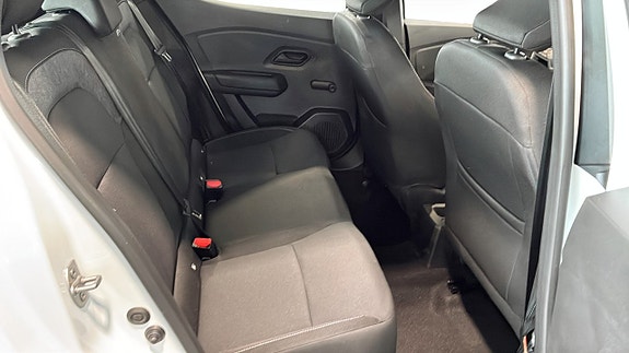 Dacia Sandero 5 of 5