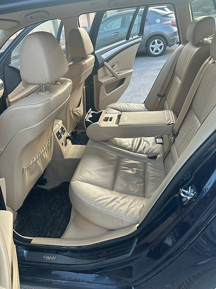 BMW 523i 7 of 9