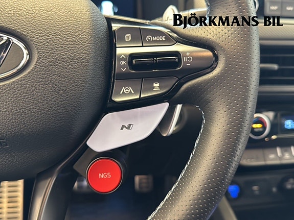 Hyundai Kona 18 of 27