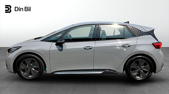 Cupra Born 2 of 5