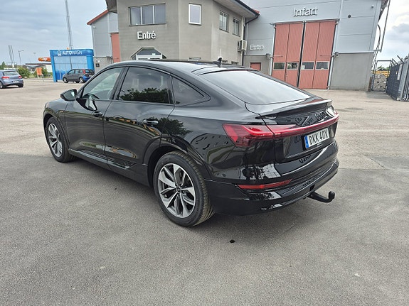 Audi e-tron Sportback 6 of 17