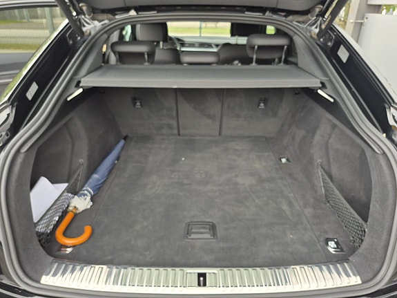 Audi e-tron Sportback 17 of 17
