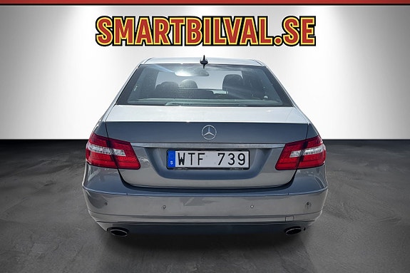 Mercedes-Benz E350 5 of 27