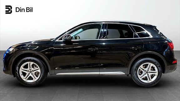 Audi Q5 2 of 5