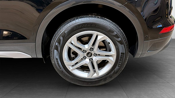 Audi Q5 6 of 21