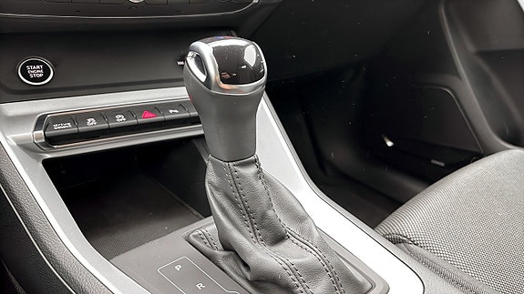 Audi Q3 14 of 16