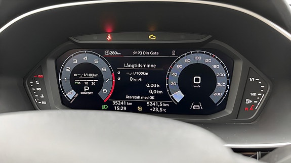 Audi Q3 8 of 16