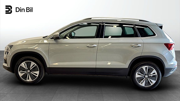 Skoda Karoq 2 of 5