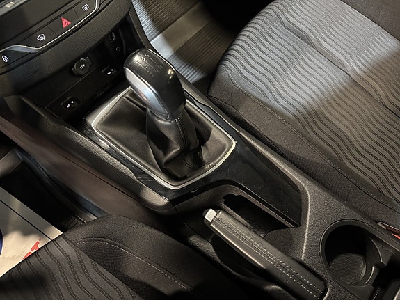 Peugeot 308 SW 9 of 22