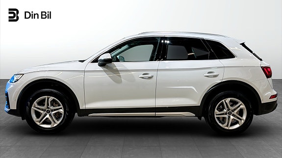 Audi Q5 2 of 5