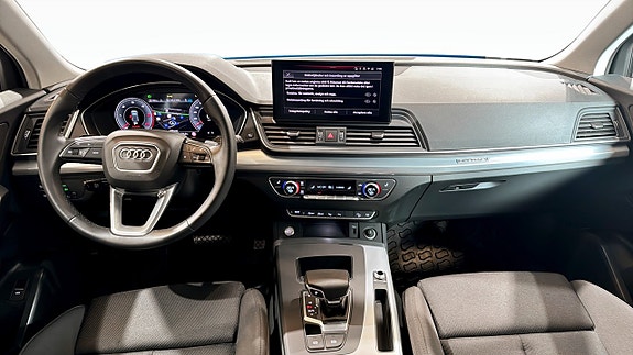Audi Q5 10 of 21