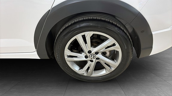 Volkswagen Taigo 6 of 13