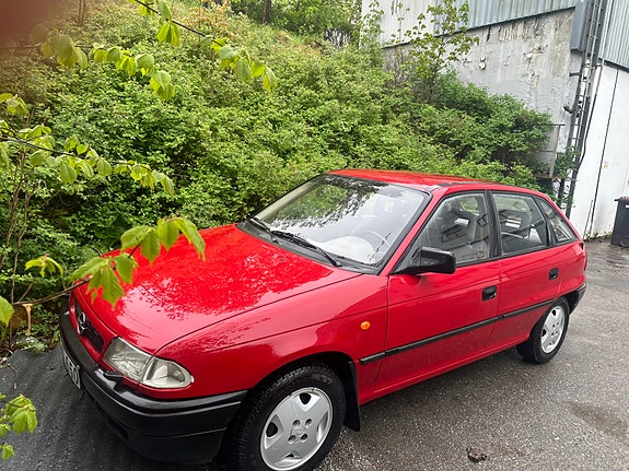 Opel Astra 3 of 5