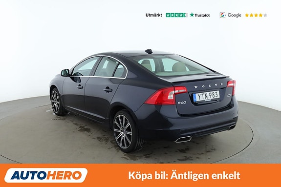 Volvo S60 3 of 5