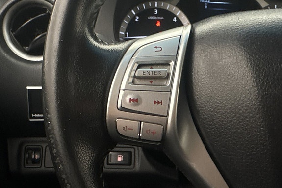 Nissan Navara 17 of 29