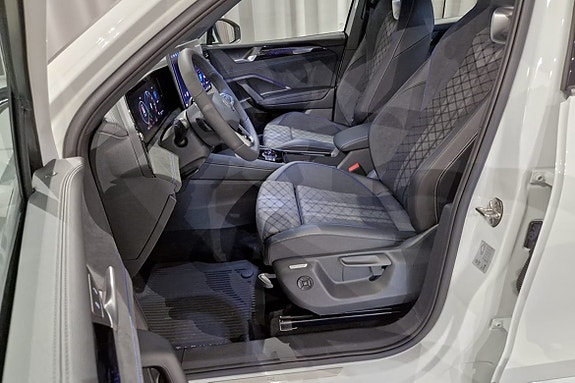 Volkswagen Tiguan 8 of 16