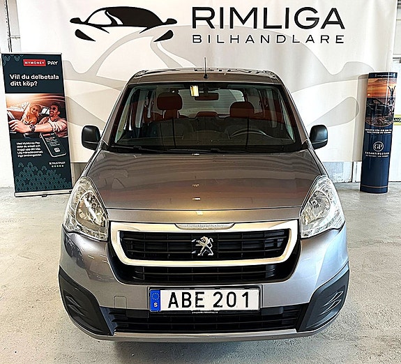 Peugeot Partner Tepee 3 of 5