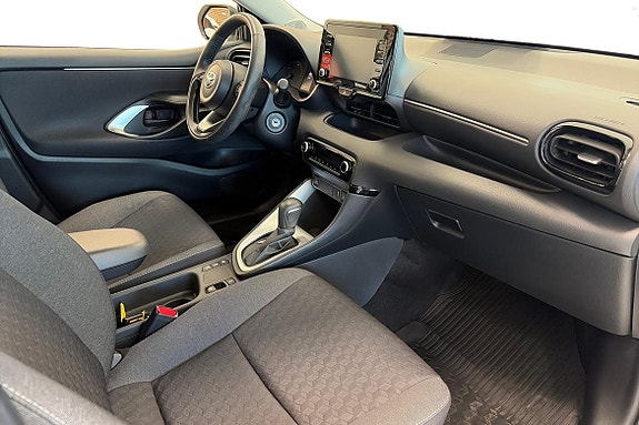 Toyota Yaris 6 of 10