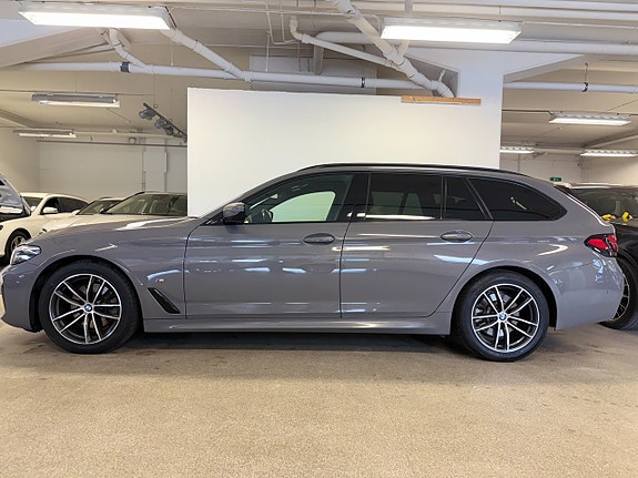 BMW 520d 2 of 5