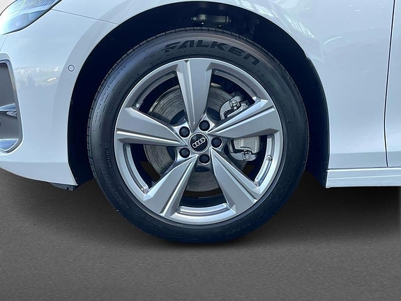 Audi A6 8 of 18