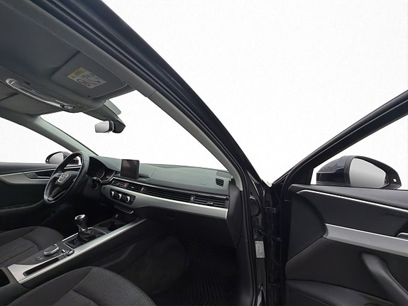 Audi A4 25 of 30