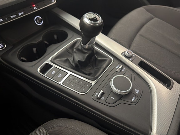 Audi A4 24 of 30