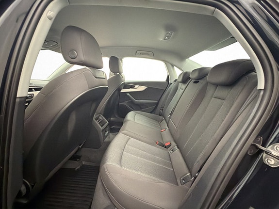 Audi A4 27 of 30
